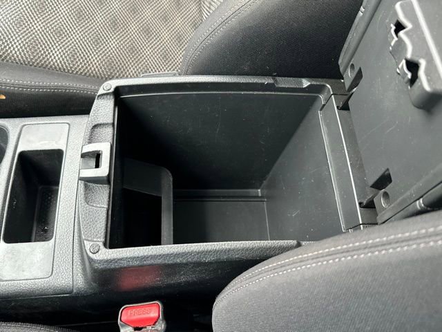 Used 2018 Nissan Rogue Sport SV AWD/4WD image 37