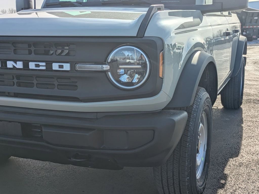 New 2025 Ford Bronco 4-Door image 11
