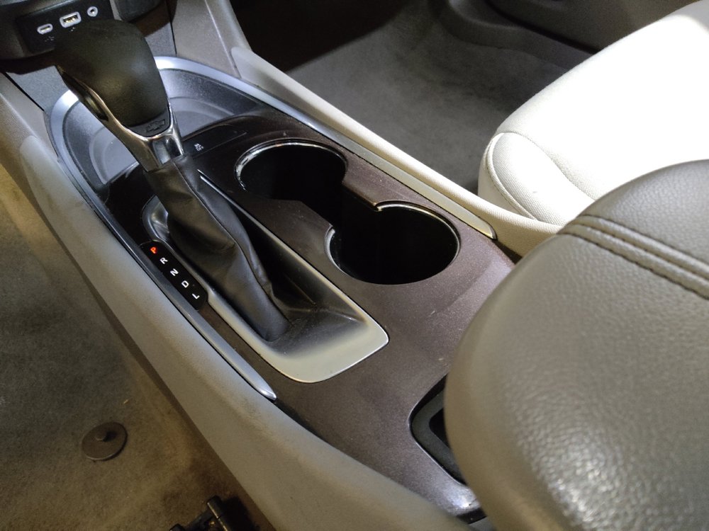 Used 2021 Chevrolet Malibu LT FWD image 26