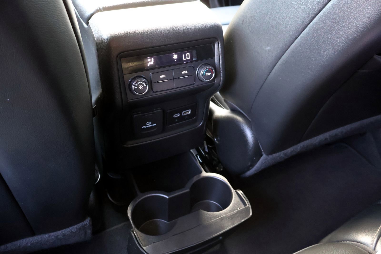 Used 2023 GMC Acadia SLT AWD/4WD image 21