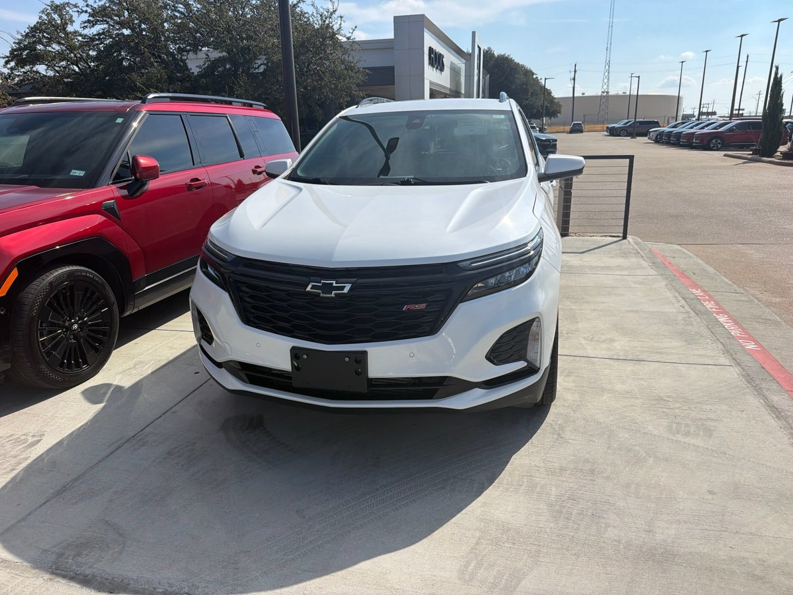 Used 2024 Chevrolet Equinox RS FWD image 2
