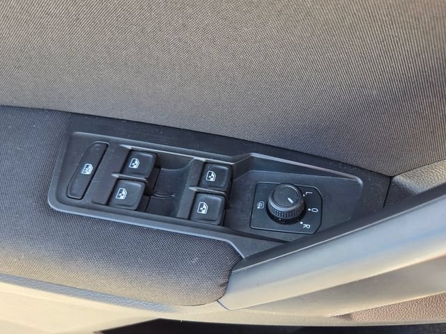 Used 2021 Volkswagen Tiguan S FWD image 32