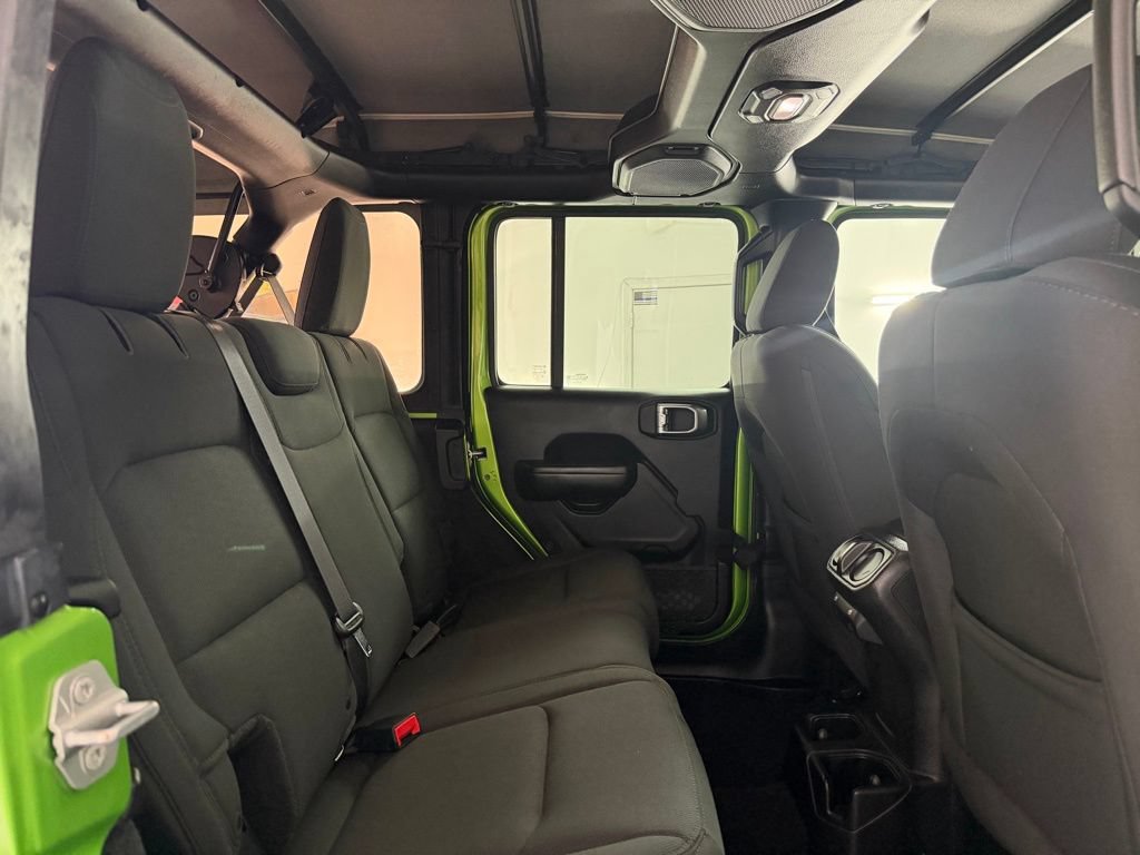 Used 2018 Jeep Wrangler Unlimited Sport S AWD/4WD image 39