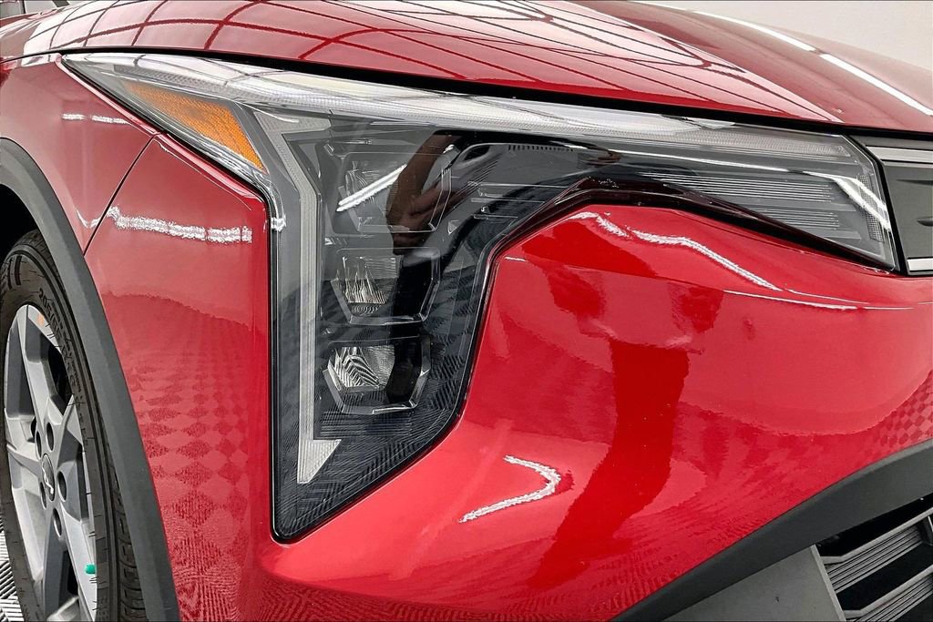 Used 2025 Kia K4 LXS image 29