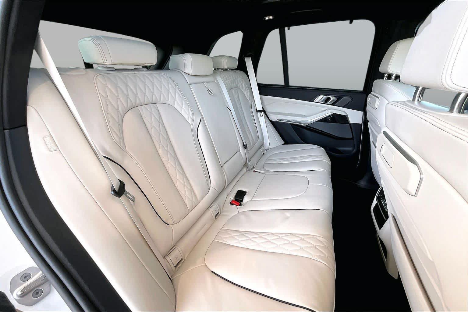 Used 2026 BMW X5 xDrive40i w/ Executive Package AWD/4WD image 21