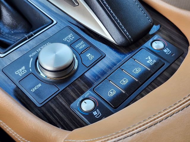 Used 2016 Lexus LS 460 L w/ Ultra Luxury Package image 27