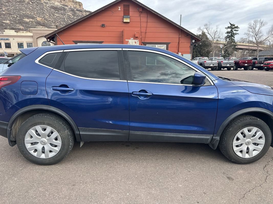 Used 2020 Nissan Rogue Sport S FWD image 6