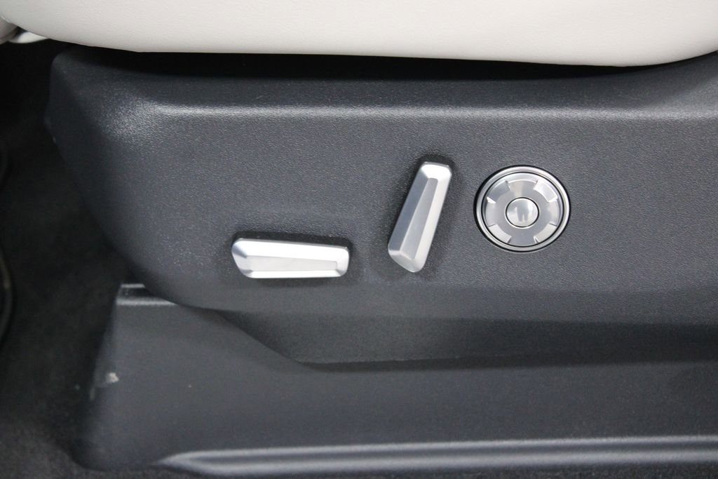 New 2026 Lincoln Navigator L Reserve image 23