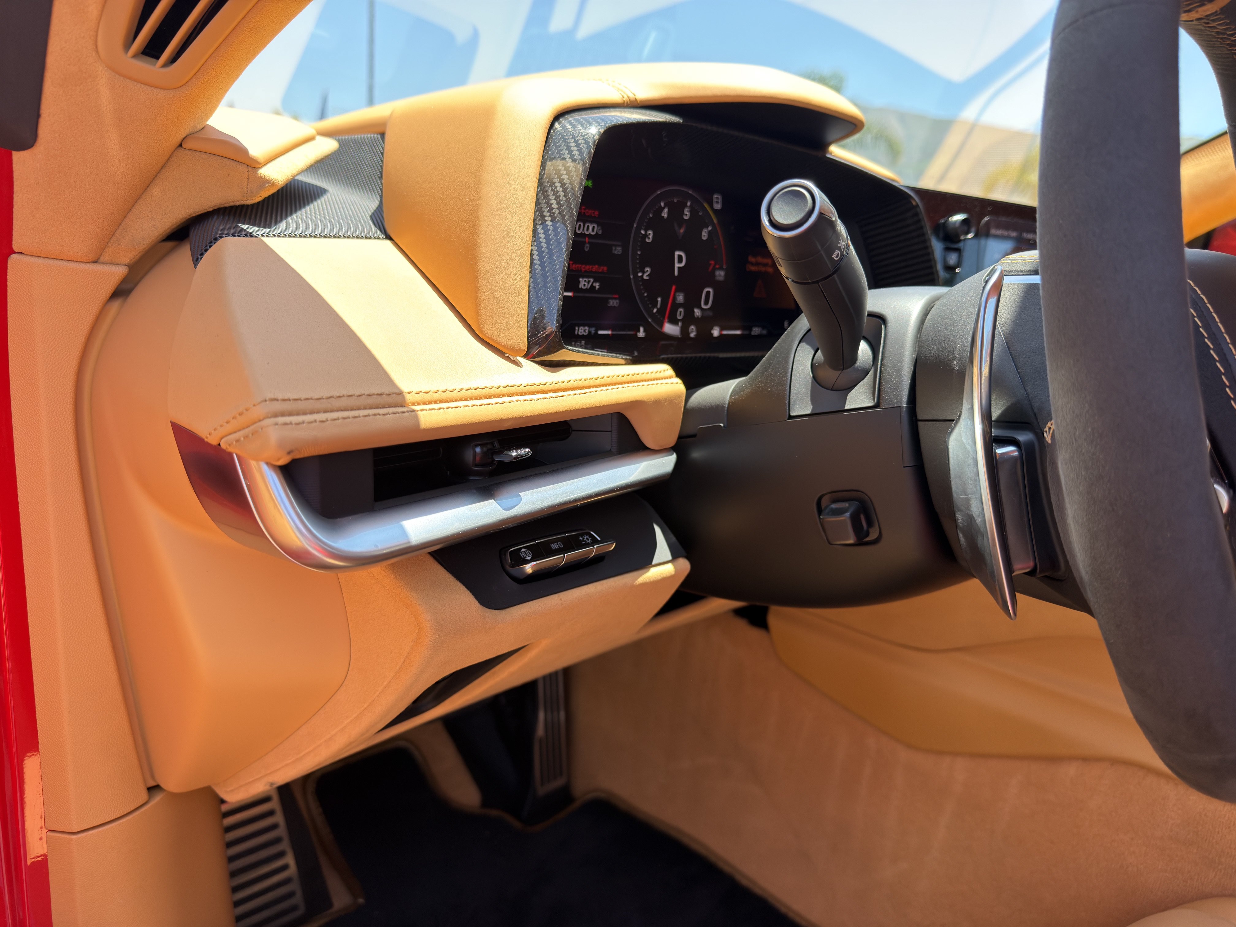 Used 2022 Chevrolet Corvette Stingray Premium Conv w/ Z51 Performance Package RWD image 17