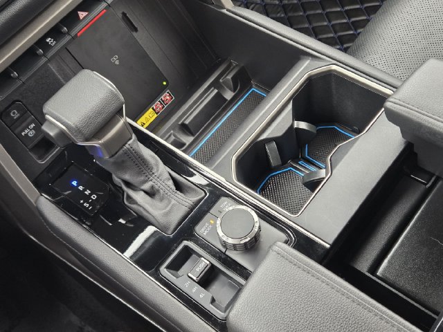 Used 2025 Toyota Tundra Limited w/ Power Package AWD/4WD image 19