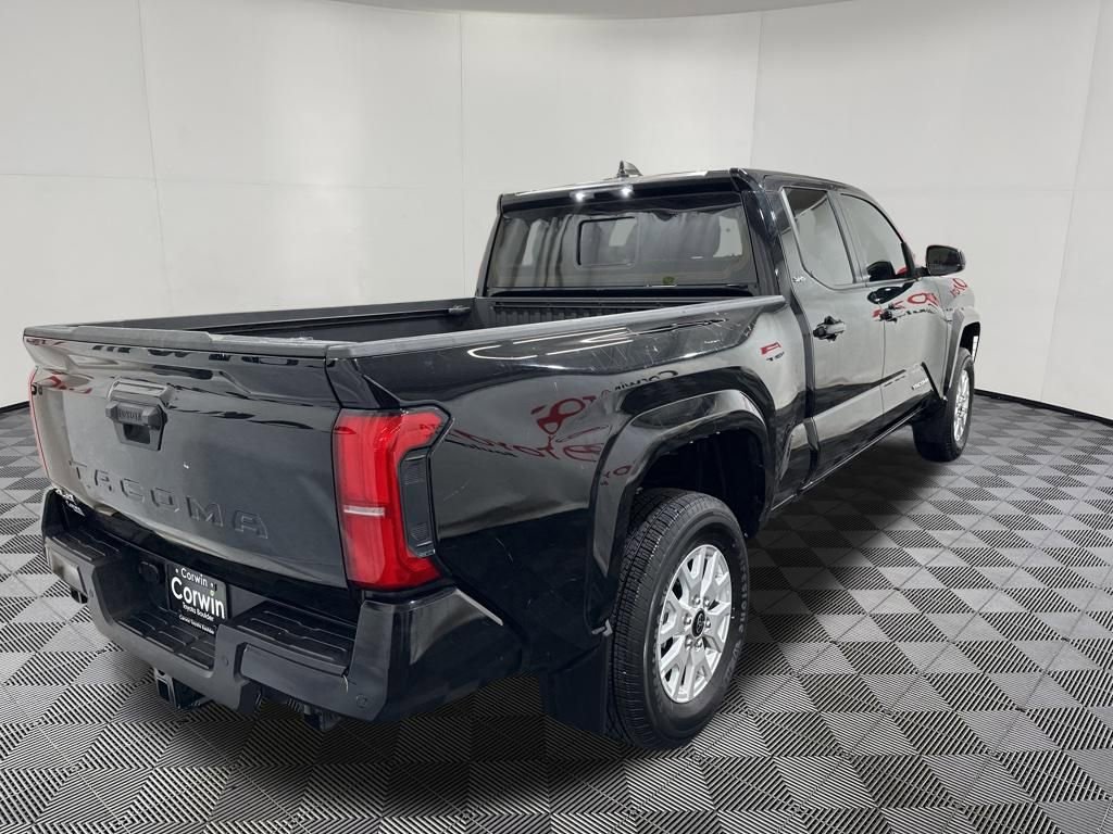 Used 2024 Toyota Tacoma SR5 AWD/4WD image 7