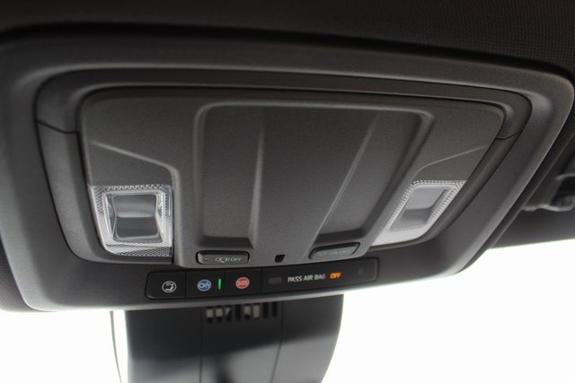 Used 2022 Chevrolet Silverado 1500 LT image 24