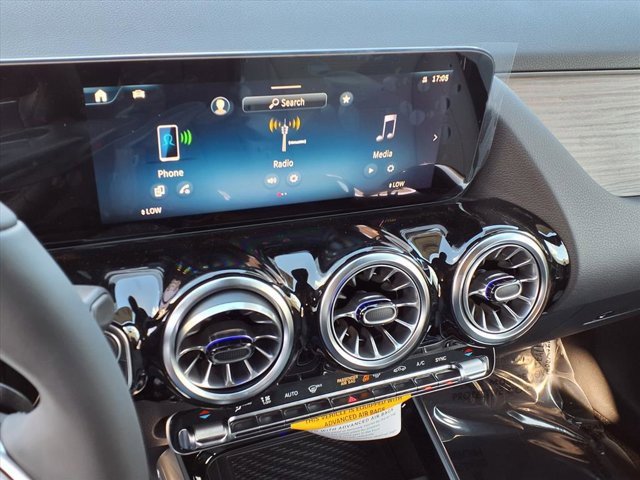 New 2026 Mercedes-Benz GLA 250 image 5