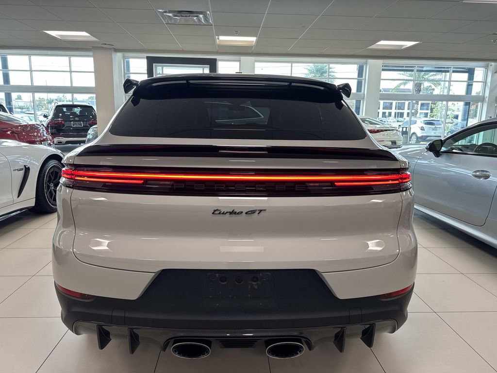 Used 2024 Porsche Cayenne Turbo GT image 6