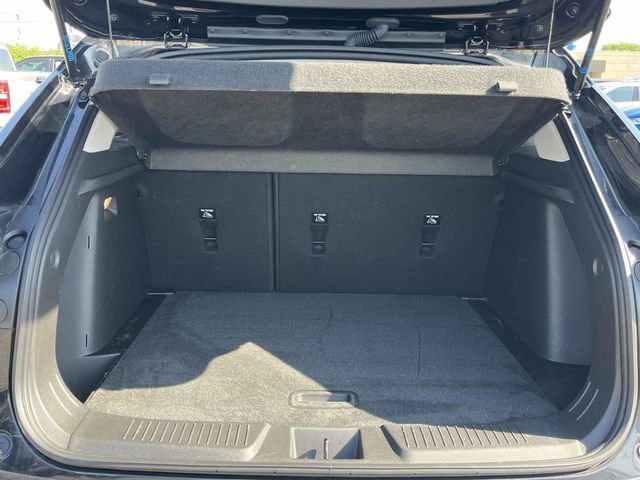 Used 2024 Chevrolet Trax LT FWD image 19