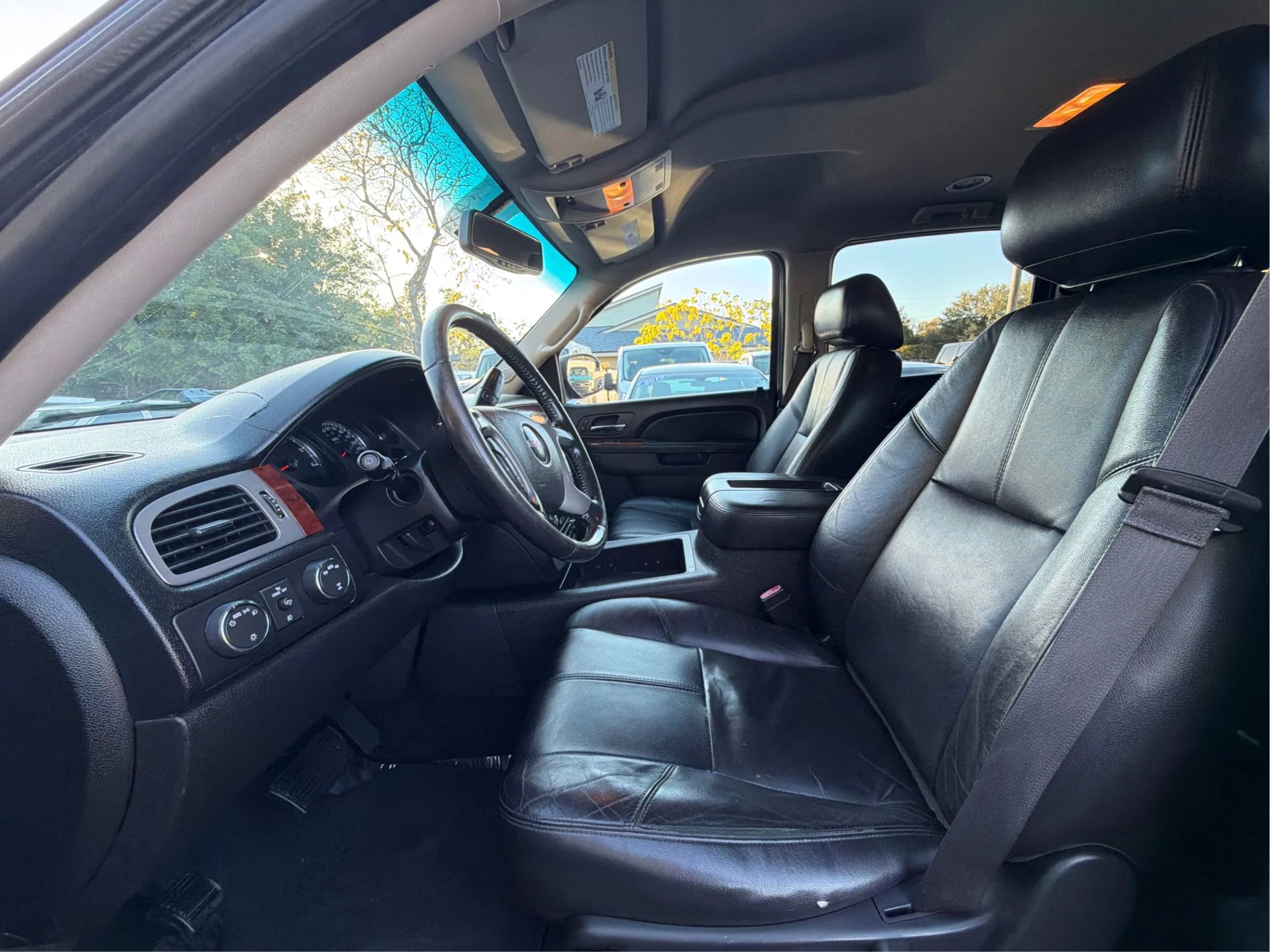 Used 2013 GMC Yukon XL SLT image 12