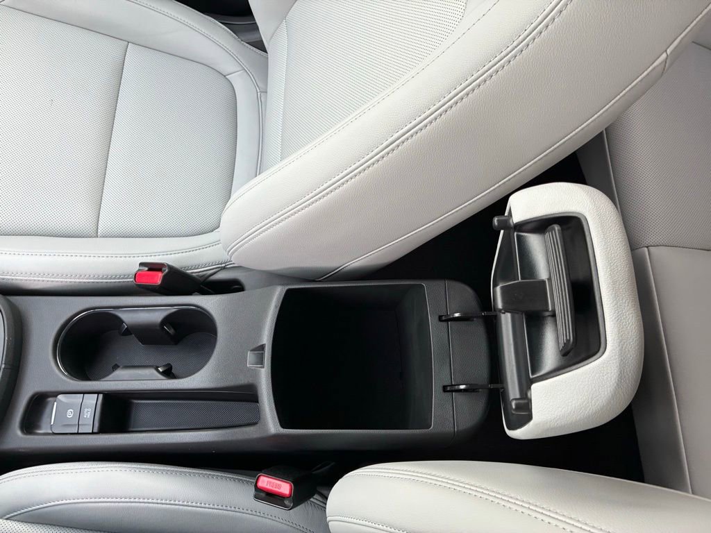 Used 2023 Hyundai Kona Limited image 37