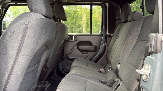 Certified 2025 Jeep Gladiator Sport AWD/4WD image 26