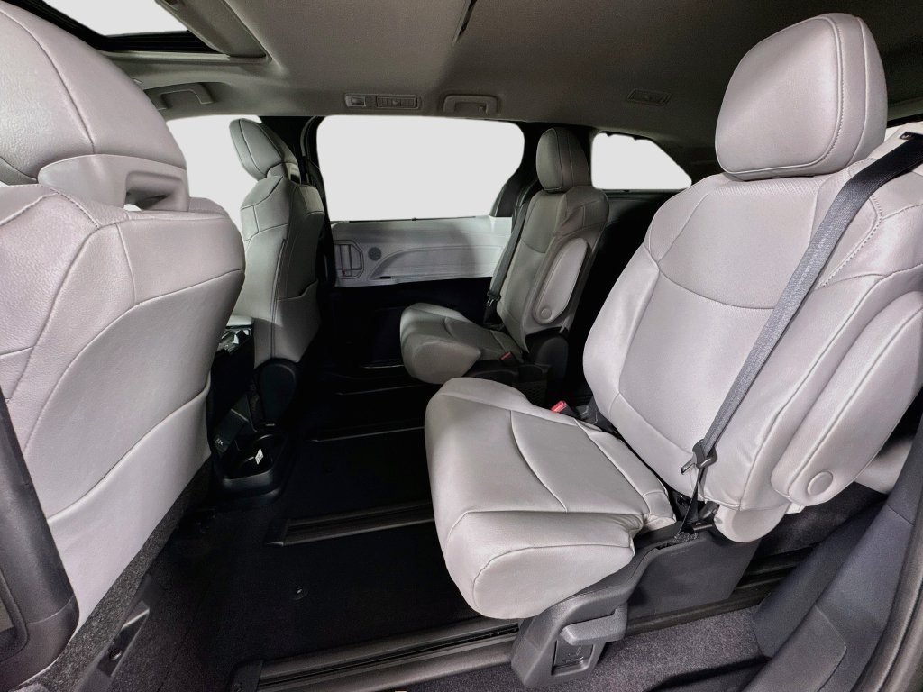 New 2026 Toyota Sienna XLE AWD/4WD image 27