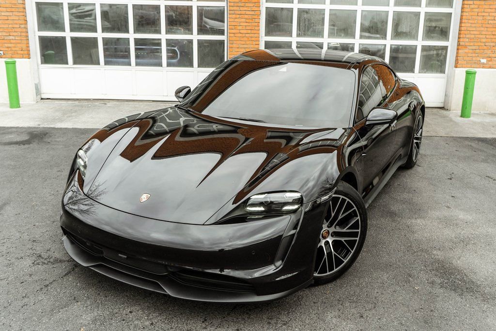 Used 2021 Porsche Taycan 4S image 2