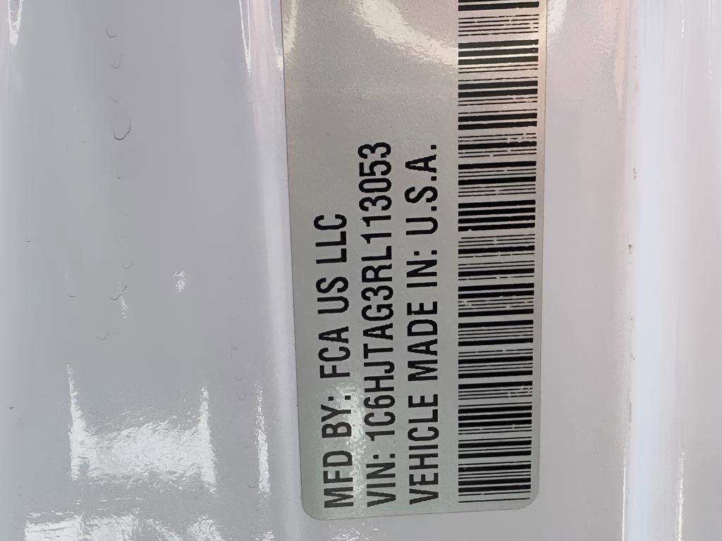 Used 2024 Jeep Gladiator Willys image 44