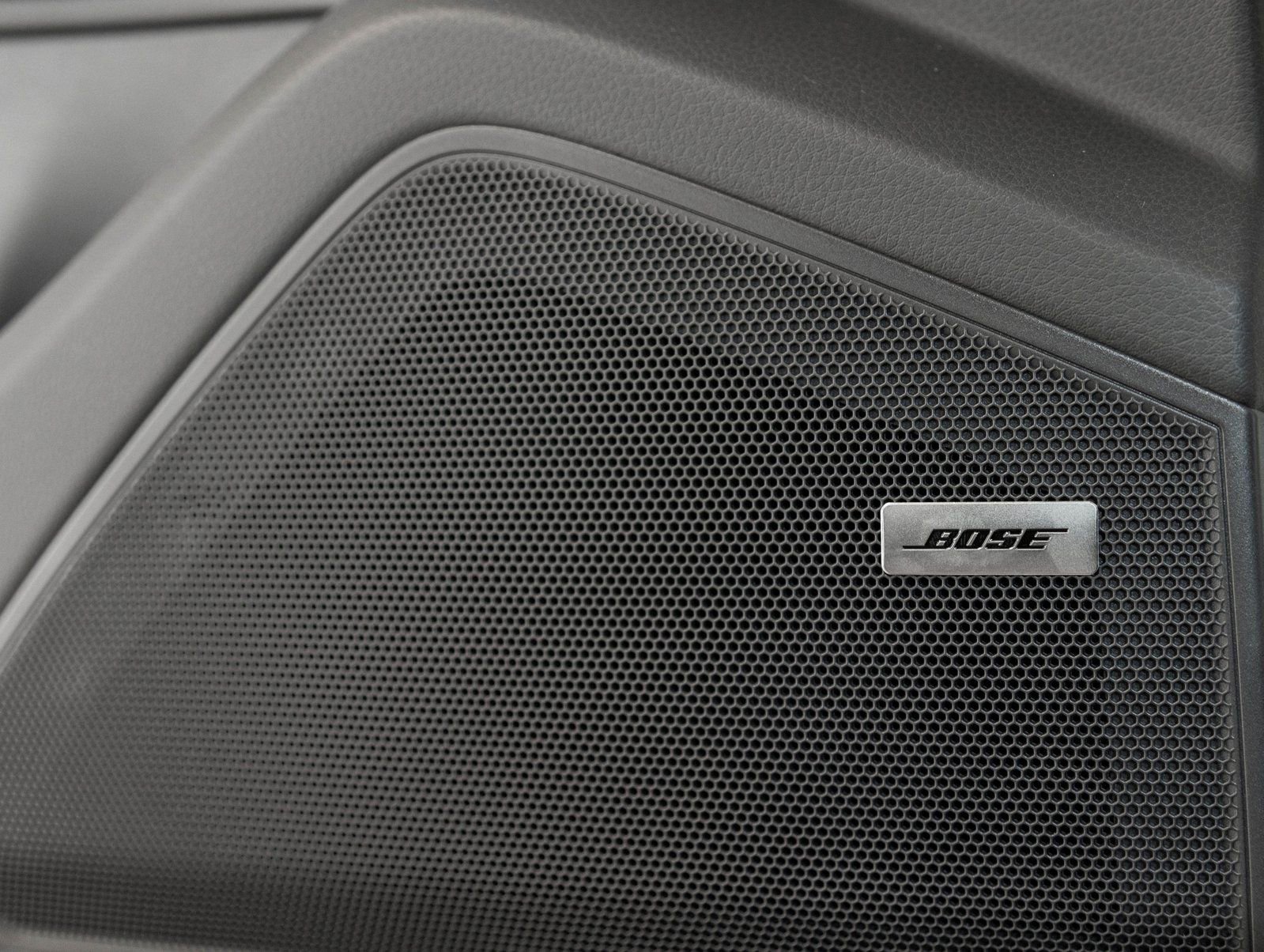 Certified 2026 Porsche Cayenne Coupe image 21