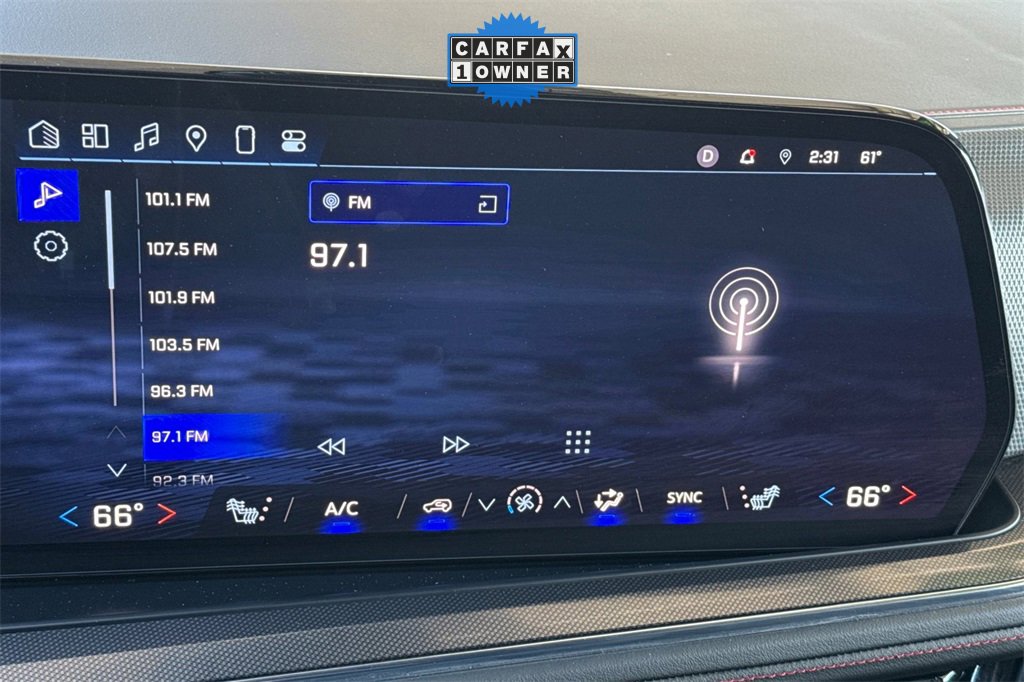 Used 2025 Chevrolet Suburban RST image 29