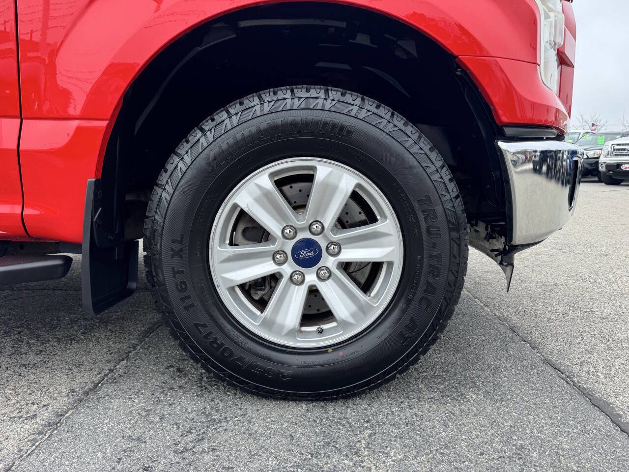 Used 2015 Ford F150 XLT w/ Equipment Group 301A Mid AWD/4WD image 14