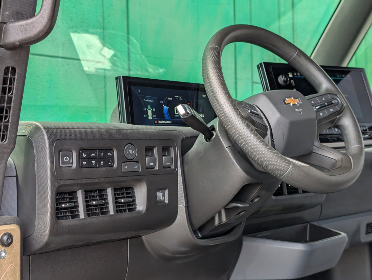 Used 2025 Chevrolet Brightdrop 400 image 21