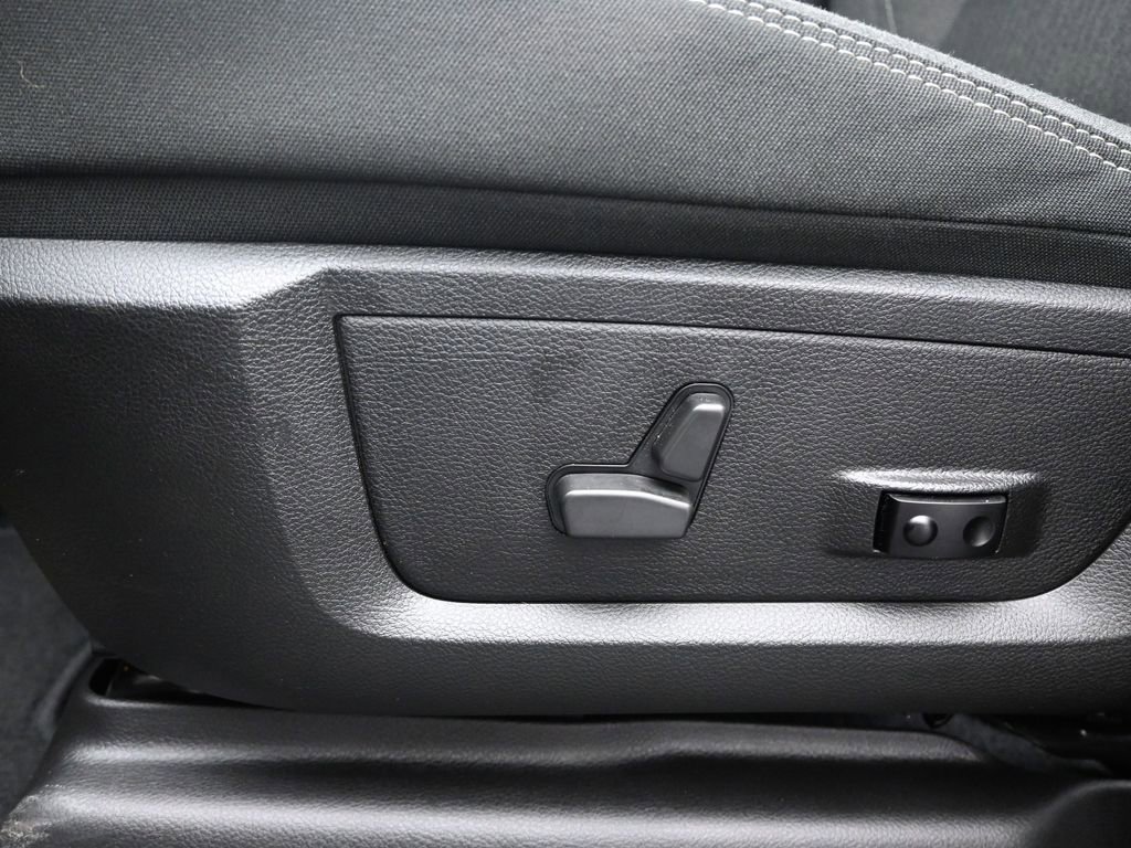 Used 2022 RAM 2500 Big Horn w/ Level A Equipment Group image 10