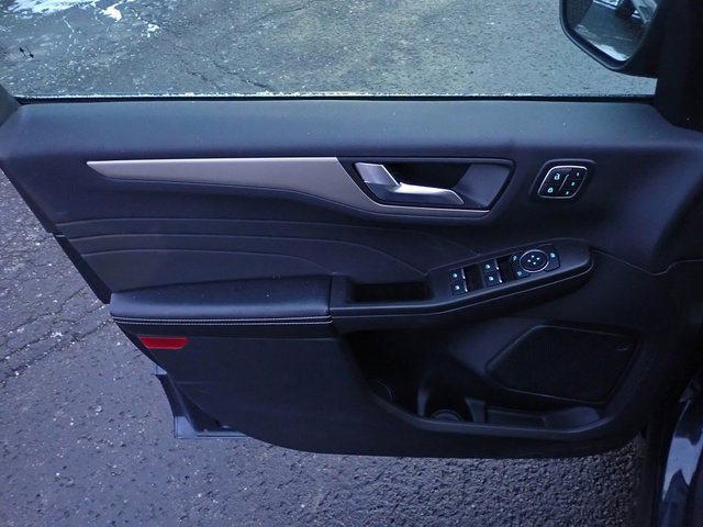 Certified 2022 Ford Escape SEL w/ Technology Package image 20