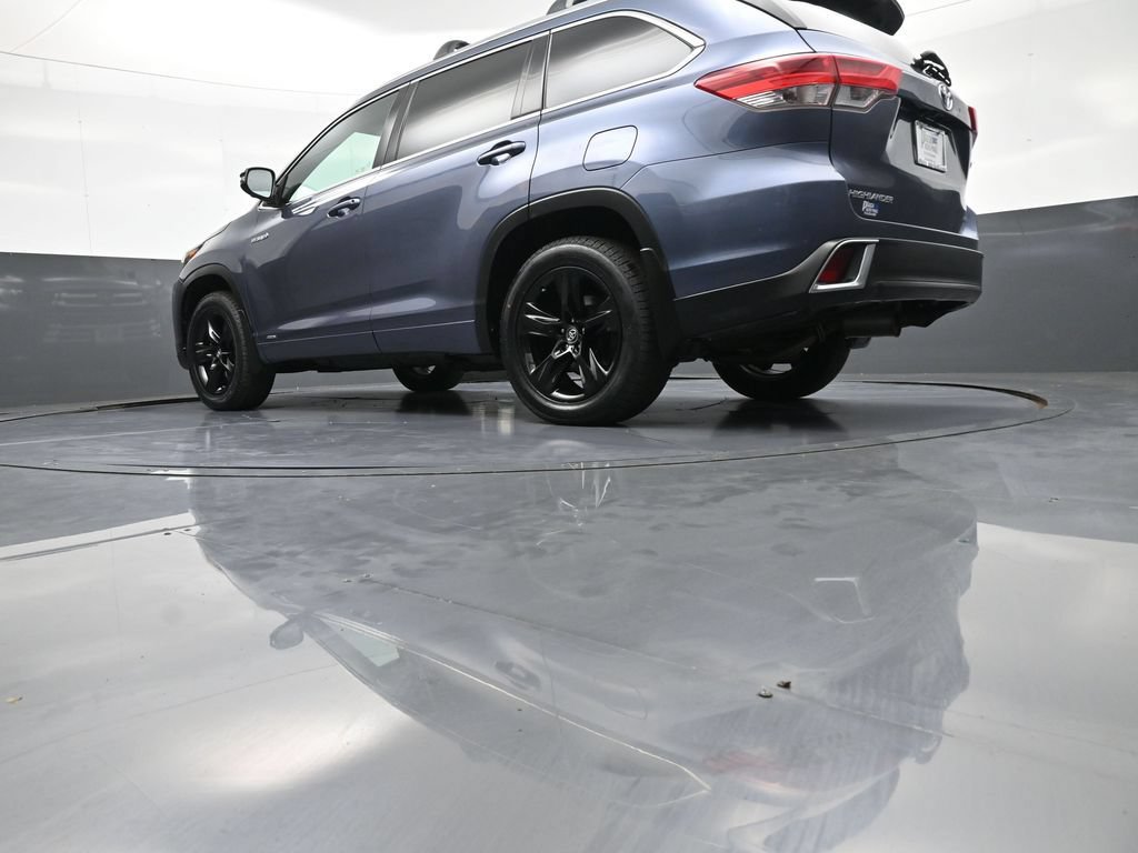 Used 2017 Toyota Highlander Limited Platinum w/ Carpet Mat Package AWD/4WD image 34