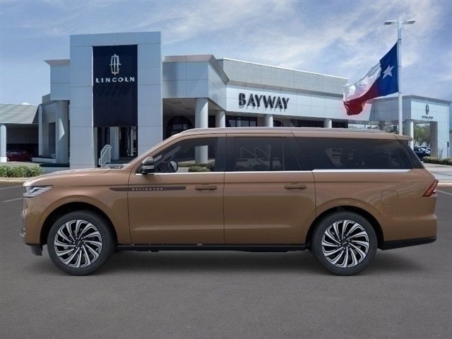 New 2025 Lincoln Navigator L Black Label image 3