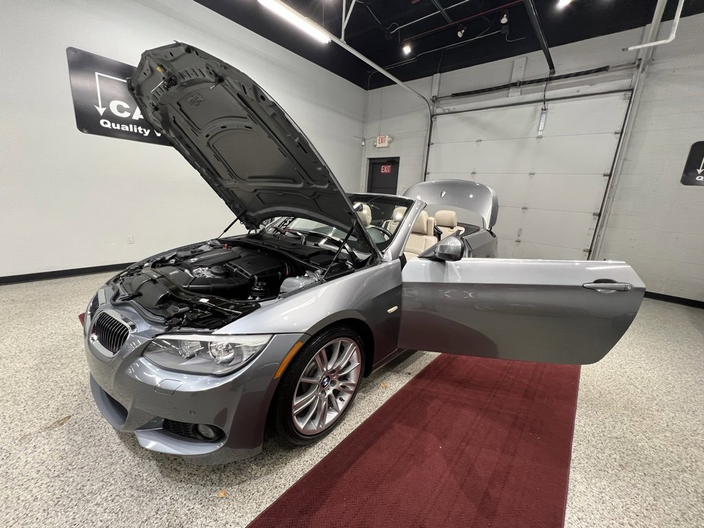 Used 2013 BMW 335i Convertible image 79