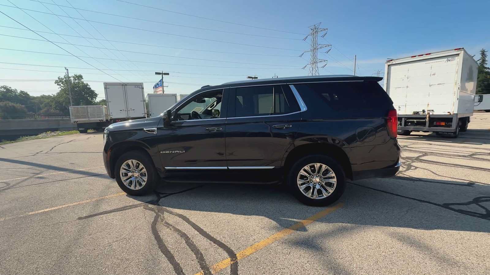 Certified 2025 GMC Yukon Denali AWD/4WD image 5