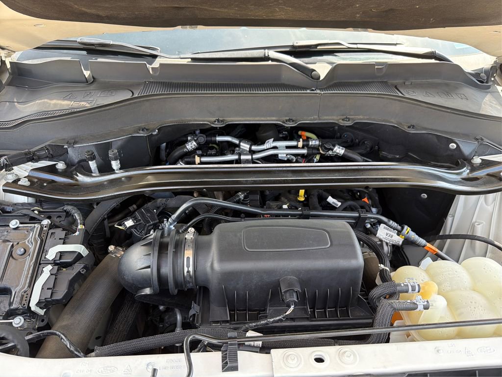 Used 2022 Ford Explorer Limited w/ Equipment Group 301A image 12