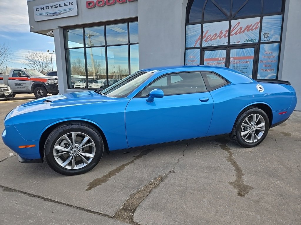 Used 2023 Dodge Challenger SXT w/ Cold Weather Group image 4