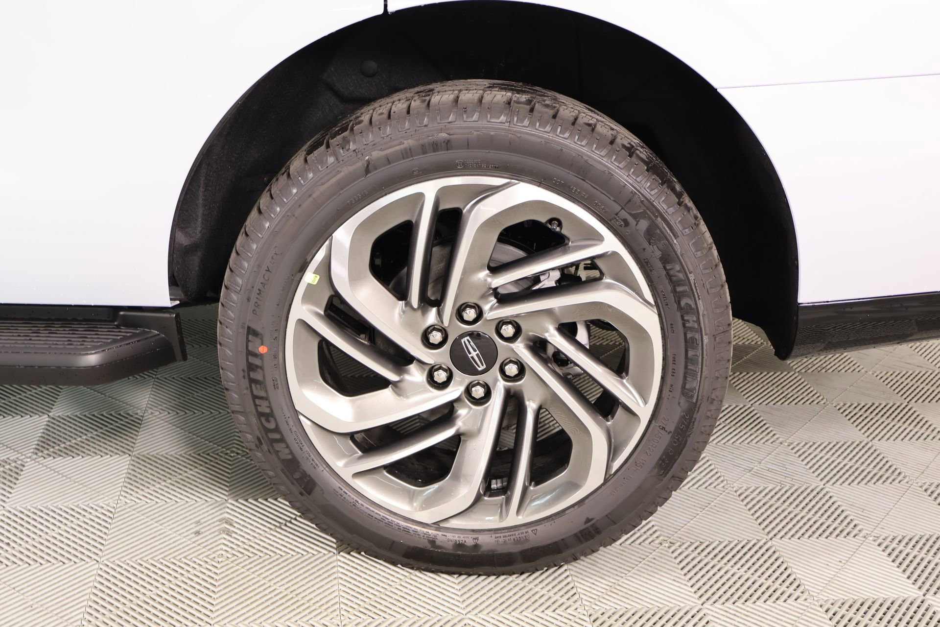 New 2026 Lincoln Navigator Premiere AWD/4WD image 19