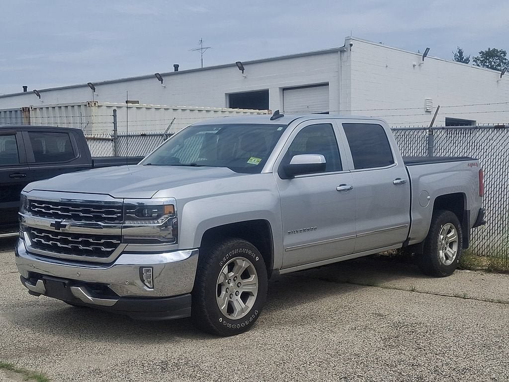 Used 2017 Chevrolet Silverado 1500 LTZ w/ Sport Package AWD/4WD image 4