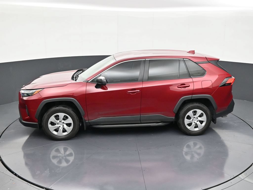 Used 2024 Toyota RAV4 LE FWD image 13