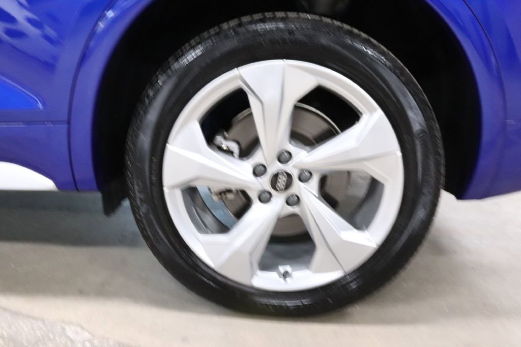 Used 2023 Audi Q5 2.0T Premium Plus image 32