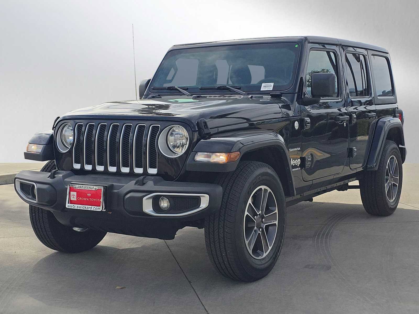 Used 2023 Jeep Wrangler Unlimited Sahara AWD/4WD image 7
