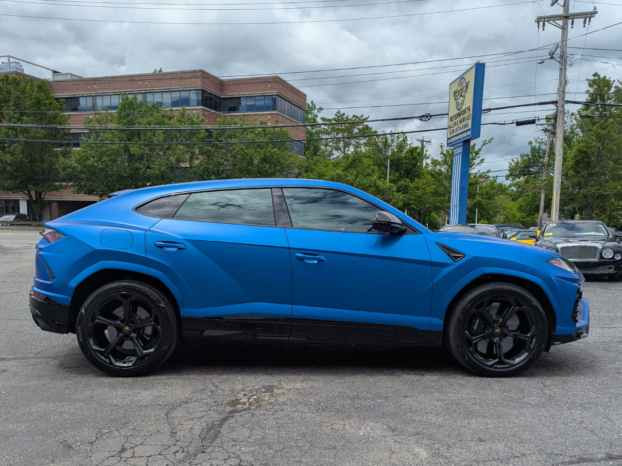 Used 2021 Lamborghini Urus image 6