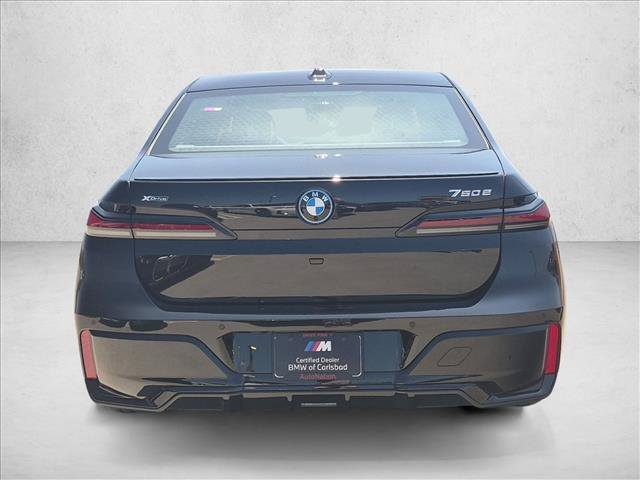 New 2026 BMW 750e xDrive AWD/4WD image 8
