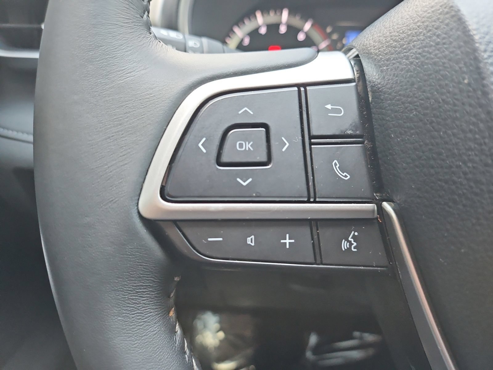 Used 2026 Toyota Highlander XLE AWD/4WD image 30