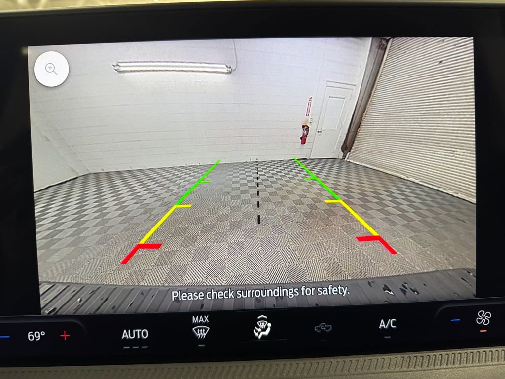 New 2026 Ford Maverick XL image 24