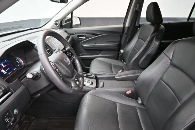 Used 2021 Honda Pilot Touring image 17