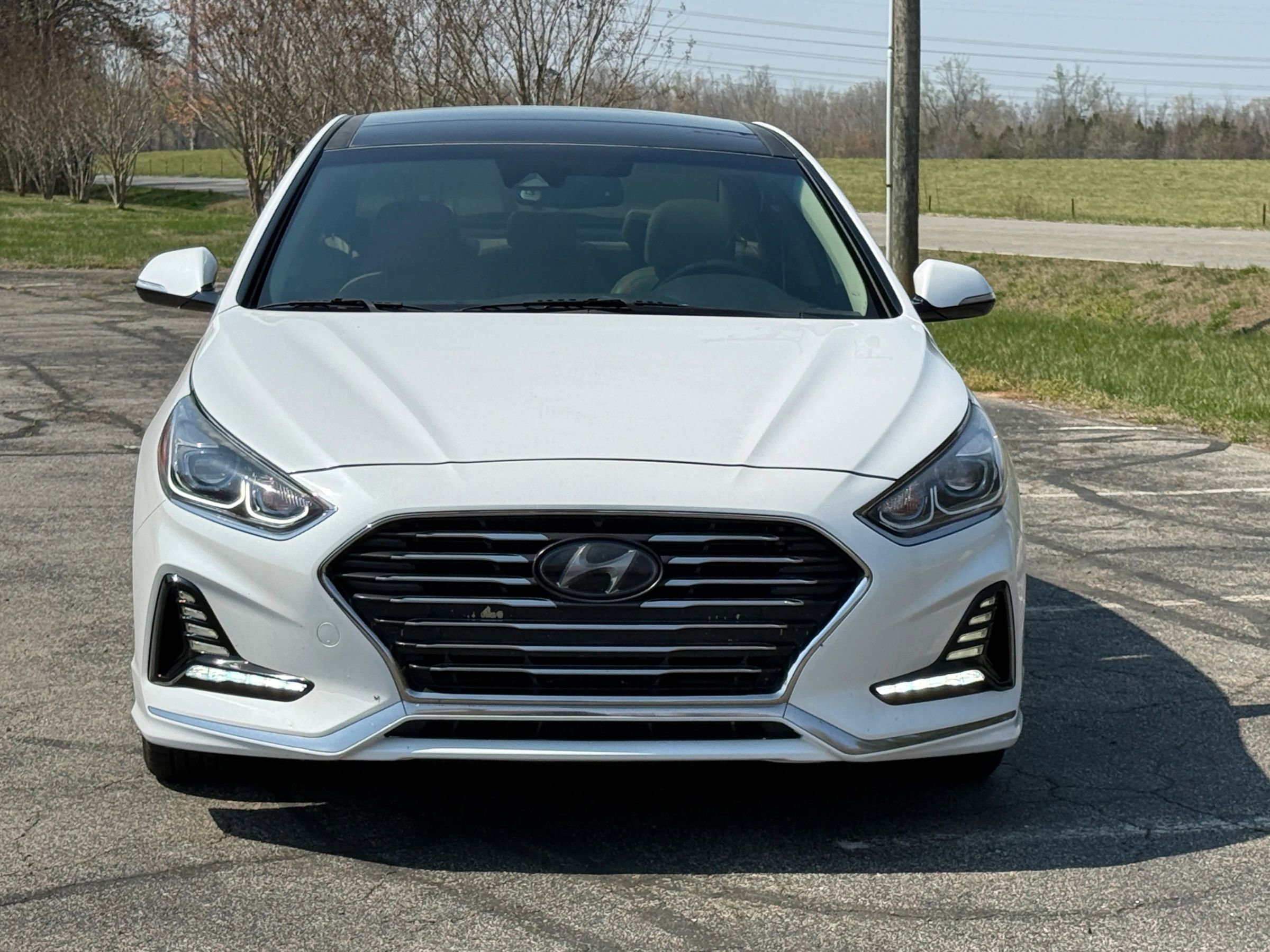 Used 2018 Hyundai Sonata Limited w/ Ultimate Package 02 FWD image 9