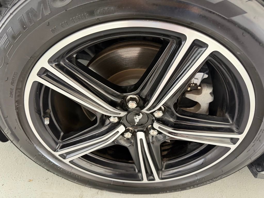 Used 2024 Ford Mustang Premium RWD image 10