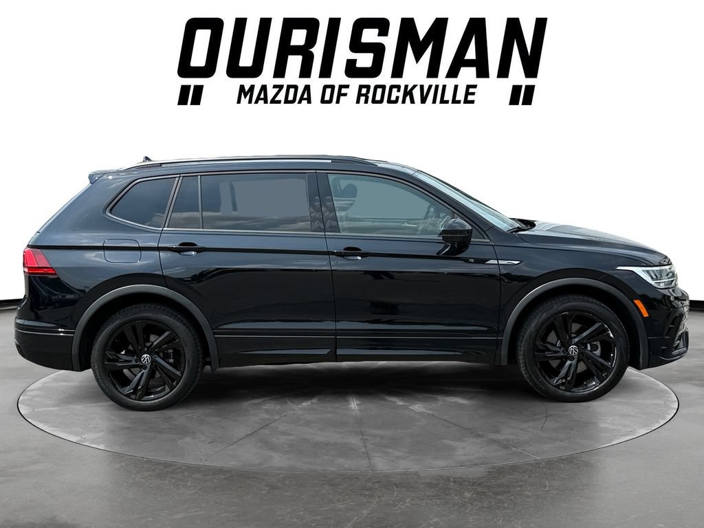 Used 2024 Volkswagen Tiguan SE R-Line FWD image 7